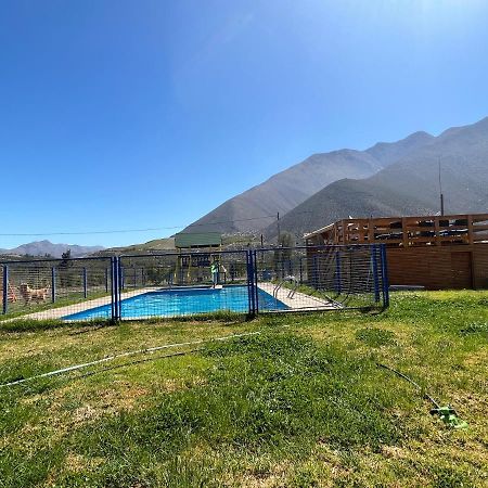 Cabanas Vicuna Cielo De Peralillo - Valle De Elqui Exteriör bild