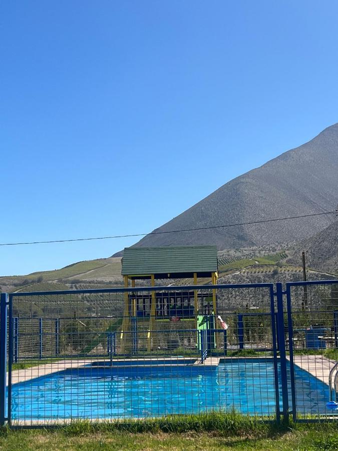 Cabanas Vicuna Cielo De Peralillo - Valle De Elqui Exteriör bild