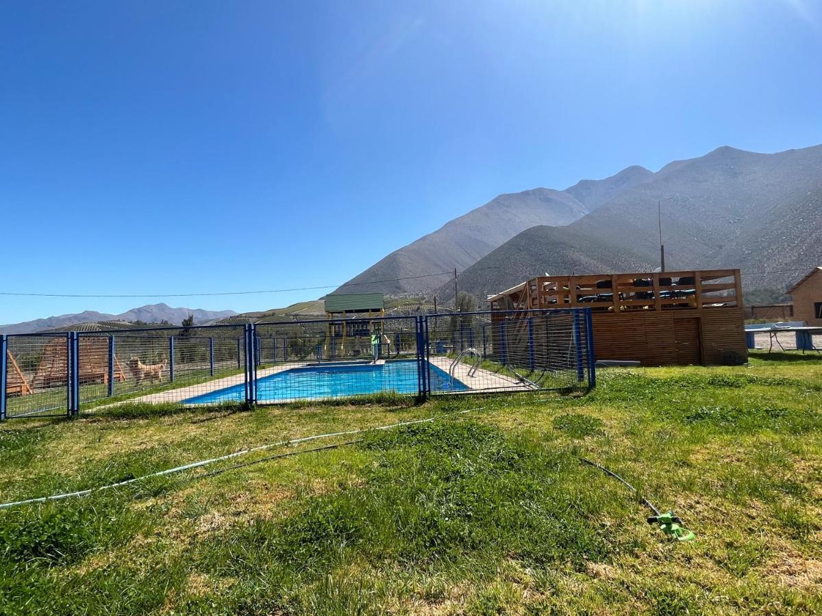 Cabanas Vicuna Cielo De Peralillo - Valle De Elqui Exteriör bild